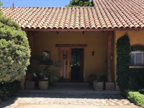 Casa Estilo Colonial En Condominio Los Ciruelos, Lo Pinto, C