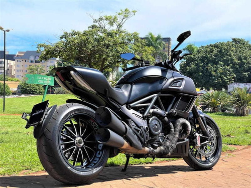 Imagem 5 de 11 de Ducati Diavel Dark Abs