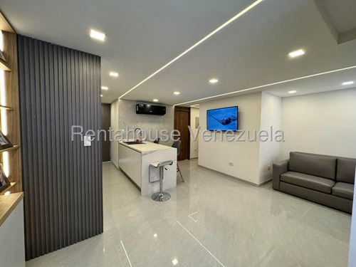 Maribel Morillo Asesor Inmobiliario De Rentahouse Vende Hermoso Y Moderno Apartamento; Con 3 Hab. Y 2 Baños; Conjunto Privado Del Este; Con Bellas Areas Comunes; Barquisimeto Lara