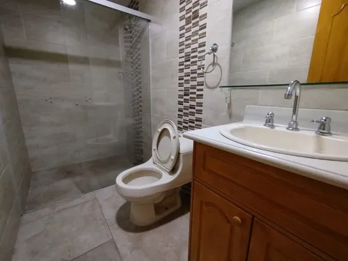 Arriendo Casa En Laureles