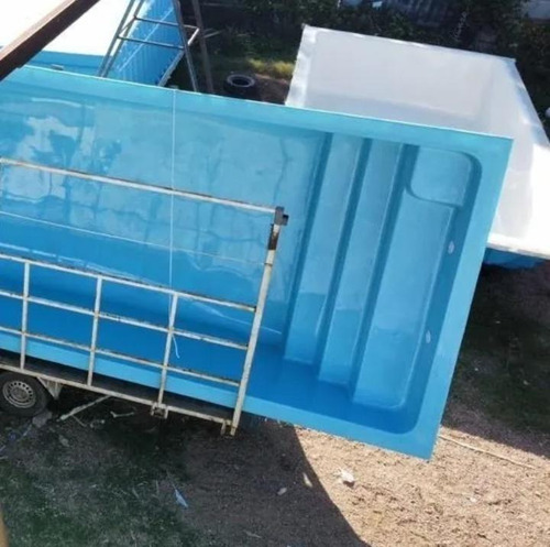 Casco De Piscina De Fibra Tankes