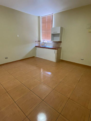 Alquilo Mini Depa ( Inlcuye Servicios) X Alt. C 3 De La Av. La Molina X Atento Peru