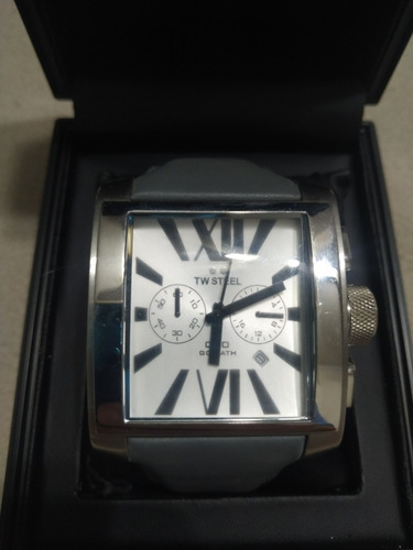 Relógio Tw Steel Quadrado Ce3003.