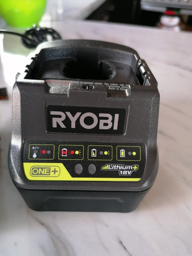 Cargador Ryobi P118b Nuevos 18v (Usado)