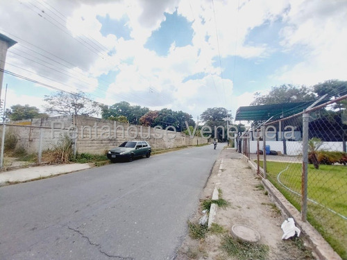 Oportunidad Única De Adquirir En Venta Un Amplio Galpón Comercial Ubicado En Yagua Guacara, Ideal Para Empresas De Diversas Actividades Comerciales E Industriales Como Logística,