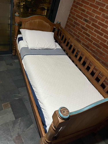 Juego De Cama, Placard Y Cómoda De Madera (incluye Colchón)