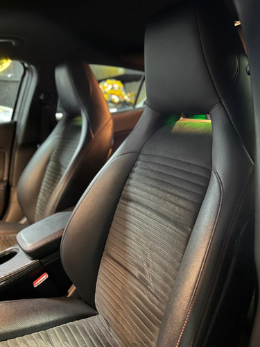 Mercedes-Benz Clase GLA 2.0 250 Cgi Sport Sin Techo At