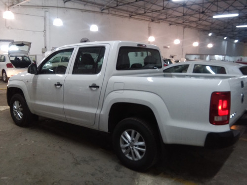 Imagen 5 de 25 de Volkswagen Amarok 2.0 Cd Tdi 140cv Trendline Llantas 2023 Dm