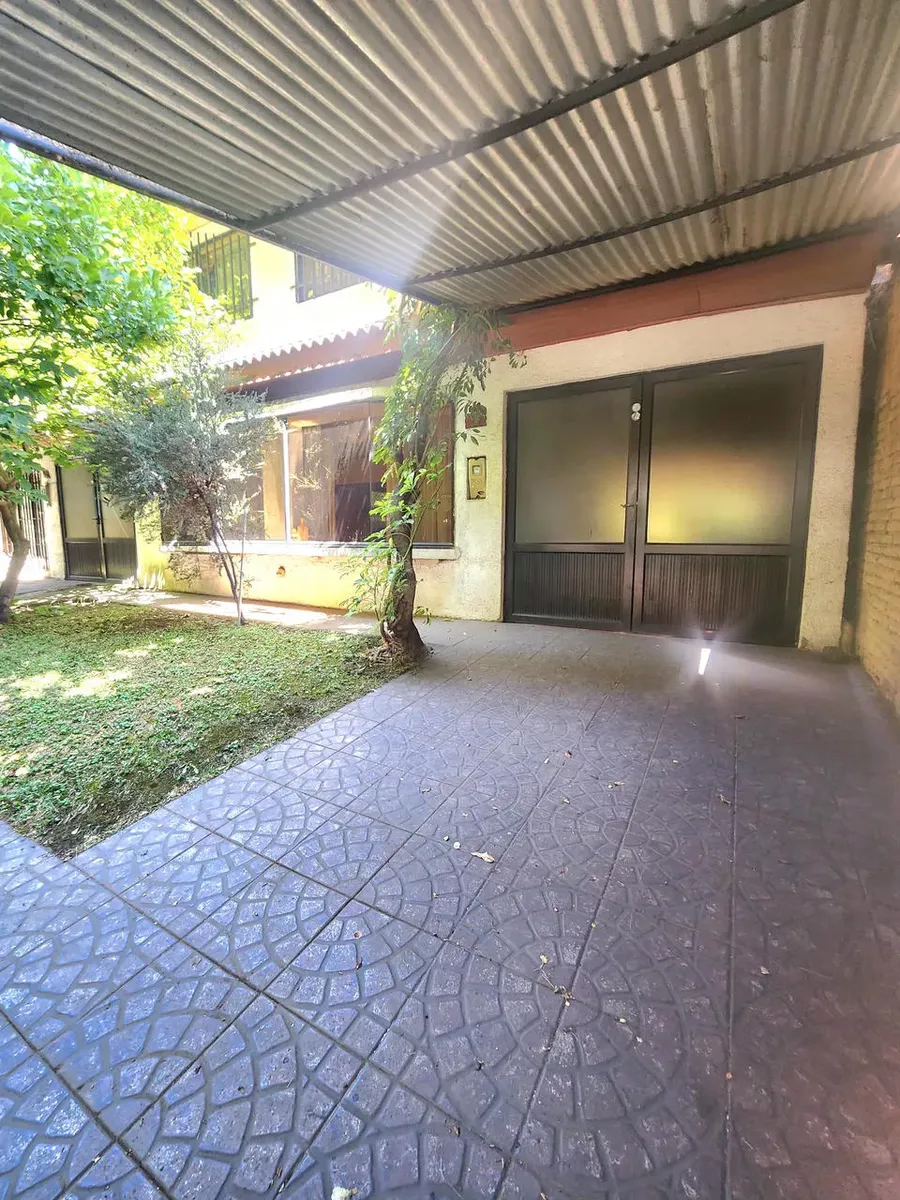 Imagen 1 de 16 de Vende Gran Casa Familiar A Pasos Del Centro De Los Ángeles