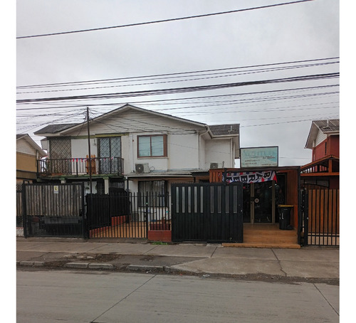 Casa Con Local Comercial Independiente En Avenida 4 Poniente