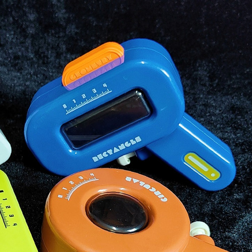 Juguete Rociador Con Pistola De Agua Con Tablero Triangular
