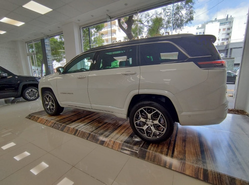 Imagen 14 de 25 de Jeep Commander Overland 4x4 0km Td At9 2023-bb