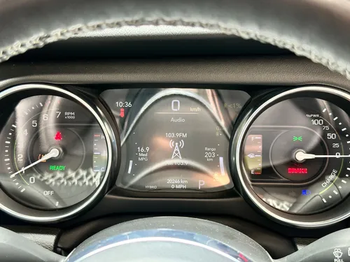 Jeep Wrangler Rubicon Sahara 4DR
