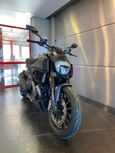 Ducati Diavel Dark 2018 - Excelente Unidad!
