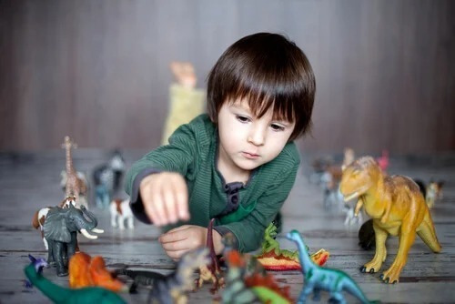 Imagen 8 de 9 de Set De 5 Dinosaurios Con Luces Y Sonido Kid Galaxy