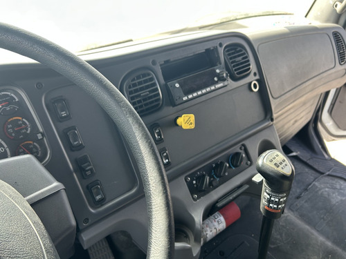 Freightliner Rabon 4x2 25k 6vel 214 Hp Modelo 2022