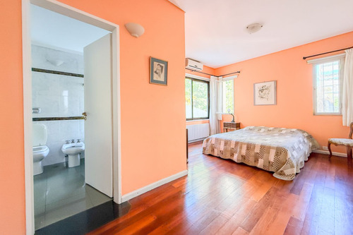 Imponente Casa En Venta 7 Ambientes Estilo Racionalista