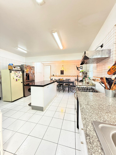 ¡espectacular Casa Estilo Inglés En Las Pataguas! Ubicación