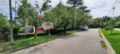 Imagen 15 de 30 de Chalet En Venta De 3 Dormitorios C/ Cochera En Villa Giardino