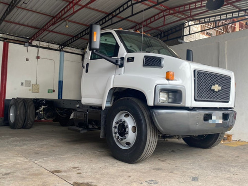 Imagen 2 de 12 de Chevrolet Kodiak