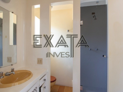 Imagem 16 de 24 de Casa Com Construção Sólida E Excelente Distribuição. Venha Morar Em Um Bairro Com Muito Verde, Em Rua Tranquila E Com Fácil Acesso A Todos Os Pontos Da Cidade Pelas Grandes Avenida - Ca00799 - 700805