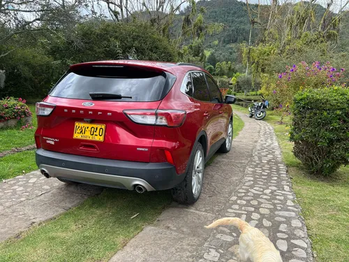 Ford Escape Titanium 2.5 Hibrida Hev 4x4 2022