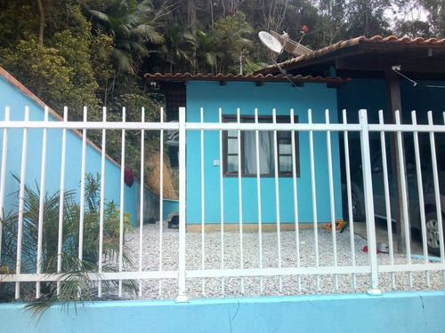 Imagem 1 de 12 de Casa Geminada Bateas Brusque - 132297