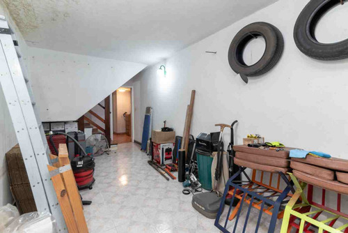 Venta Casa 6amb Cochera Hurlingham Permuta