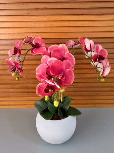 Arranjo Quatro Orquídeas Artificiais Vermelha Vaso Branco | Parcelamento  sem juros