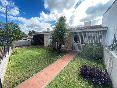 Casa En Venta 5 Dormitorios Granja De Funes Ideal Inversión