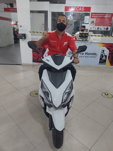 Imagem 2 de 6 de Honda