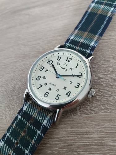 Reloj Timex Weekender / Modelo Tw2r51400