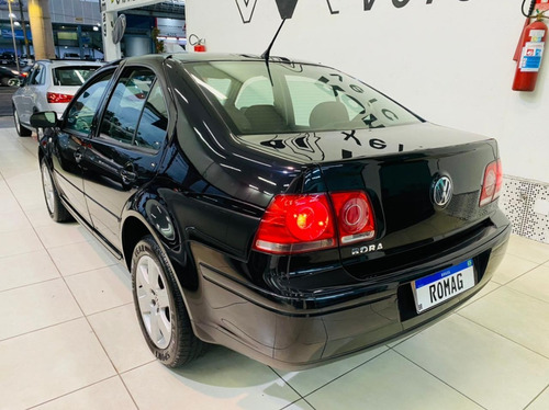 Imagem 2 de 15 de Vw Bora Automático 2.0 Gasolina Novíssimo!