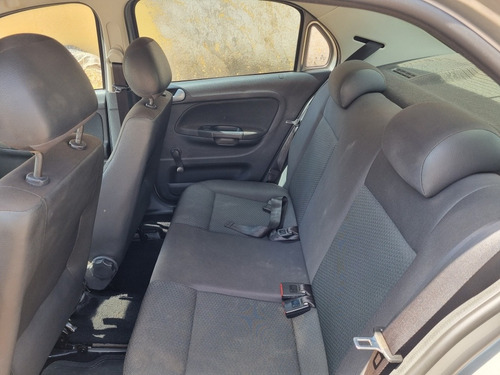 Volkswagen Voyage 2016 1.6 Msi Trendline Total Flex 4p