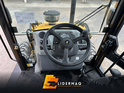 Retroexcavadora 424 Cat 2023 Eco3946