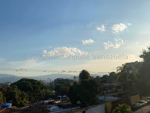 Imagen 10 de 29 de Vendo Casa Remodelada En Los Palos Grandes Caracas - Chacao. 04149240379 #23-5655 Mn