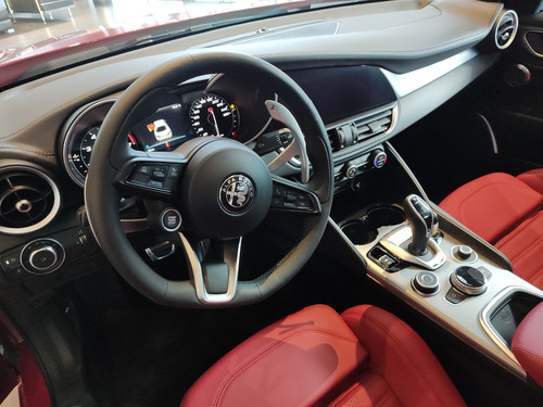 Alfa Romeo Giulia 2.0 280cv Veloce