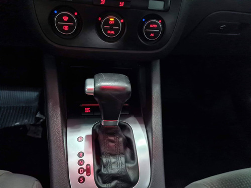 Imagem 8 de 15 de Volkswagen Jetta 2.5 I 20v 170cv Gasolina 4p Tiptronic