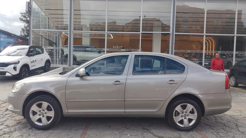 Skoda Octavia 1.8 Turbo Mecanico Con Techo Y Cuero