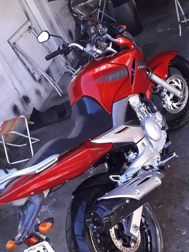 Imagem 3 de 4 de Yamara Fazer 250