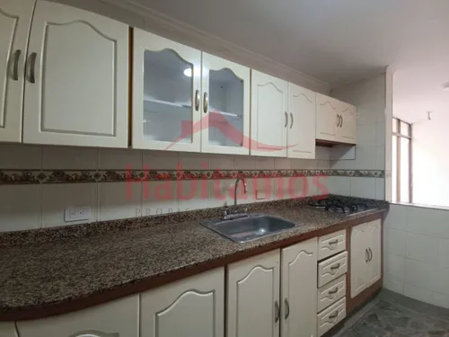Apartamento En Arriendo En Medellín - Los Conquistadores Cod 68306