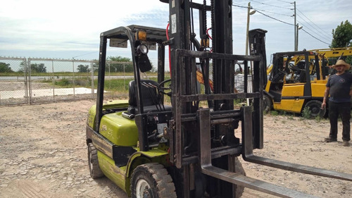 Imagen 3 de 16 de Autoelevador Heli Clark Diesel 2011 De 2,5tn Envios Al Pais