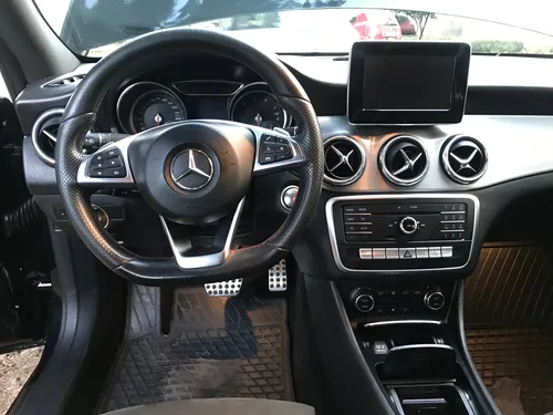 Mercedes-Benz Clase CLA 2.0 250 Cgi Sport At