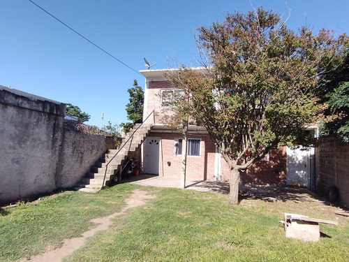 Imagen 6 de 6 de Venta Ezeiza En Conjunto 5 Departamentos 2 Ambientes Cada Uno Con Jardín En El Centro! Alquilados!