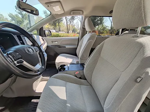 Toyota Sienna 3.5 Xle At
