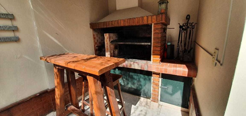 Imagen 9 de 14 de Excelente Casa 5 Amb Reciclada , A Mts De La Plaza De Devoto