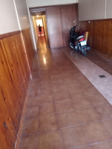 Imagen 2 de 14 de Casa Para 2 Familias En Venta En La Tablada