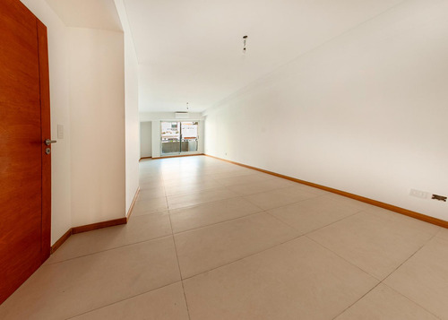 Venta Departamento En Palermo Piso Entero Con Balcón. 4 Ambientes Con Dependencia