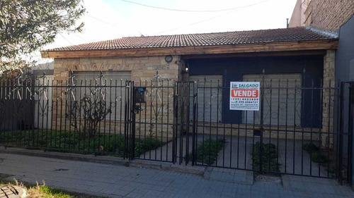 Se Vende Casa En Centro De Neuquen Sobre Ruta 22