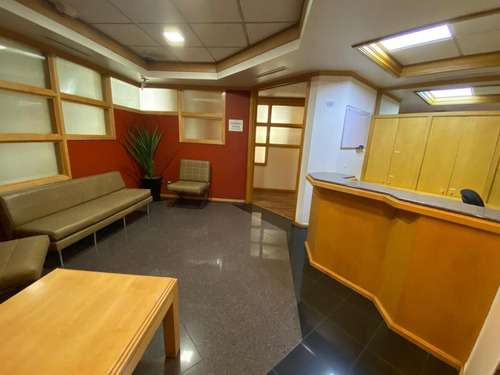 ¡local Médico-comercial En Renta!